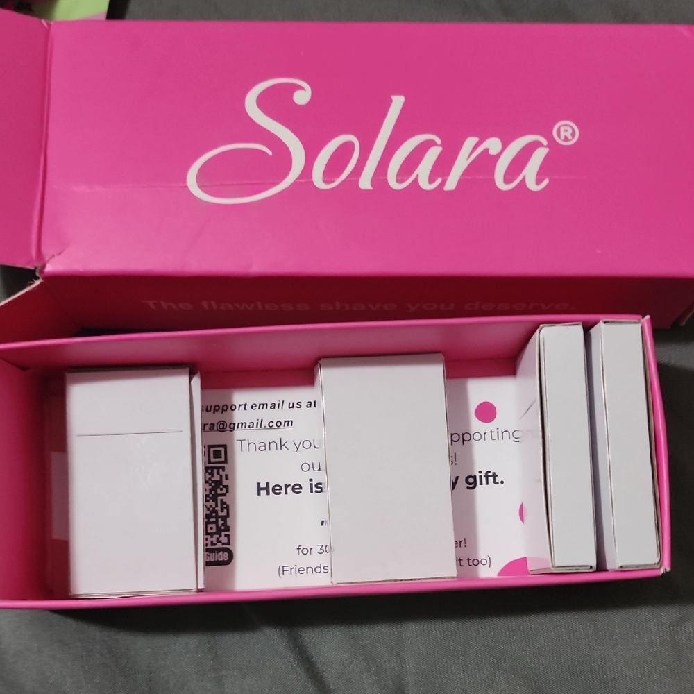 Solara Pink Shaving Kit
